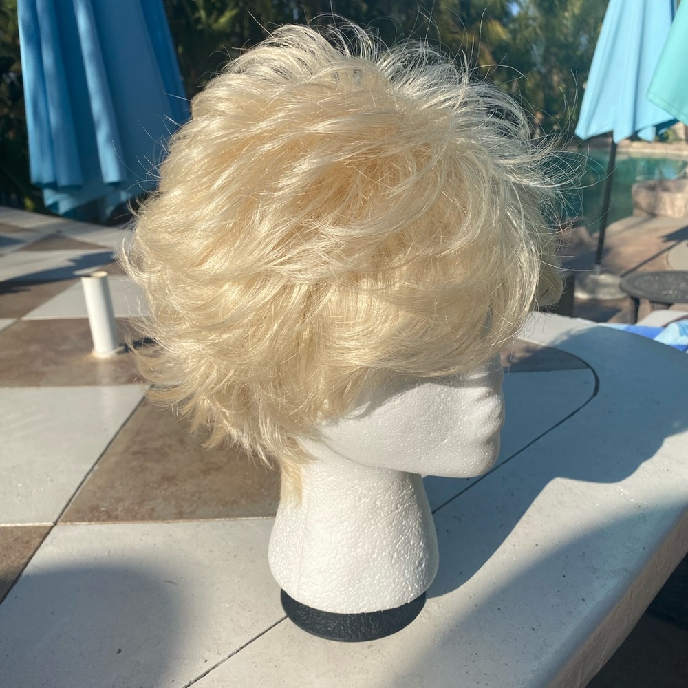 Blonde Women's Hair Wig